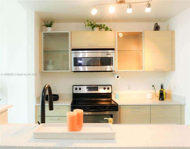 Foto del edificio - 350 NE 24th St