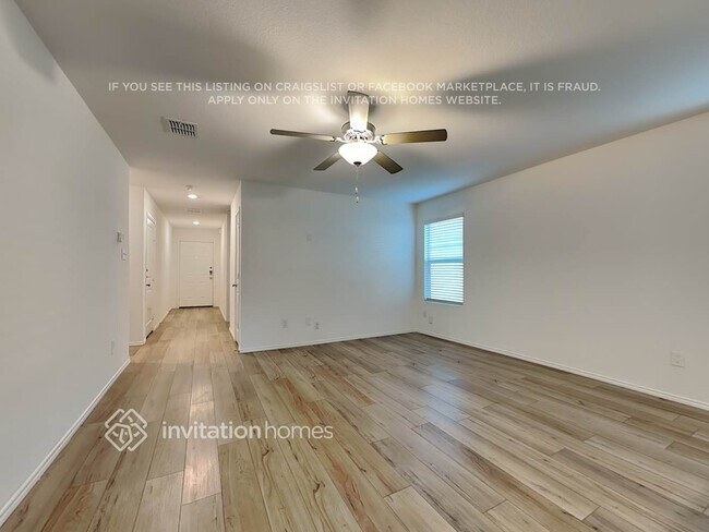 Foto del edificio - 10637 Sewell Cir