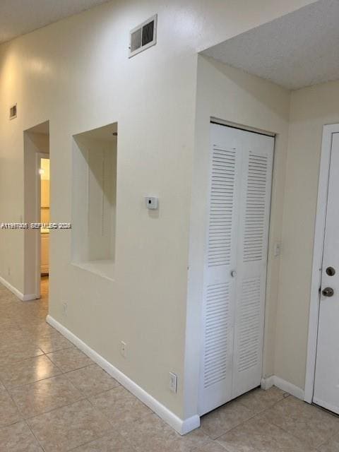 Building Photo - 9999 Summerbreeze Dr