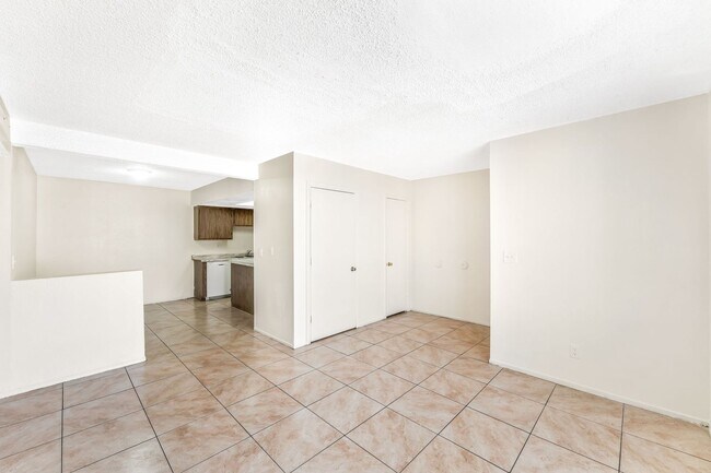 Foto del edificio - 5309 W Cheyenne Ave