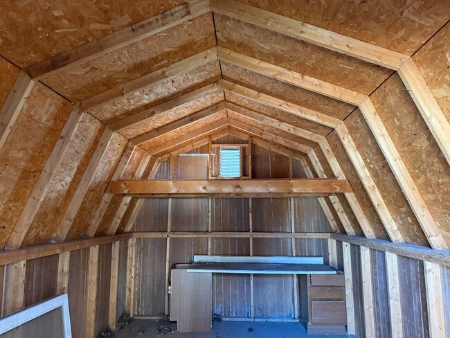 Building Photo - Coming Soon: Huge Living Area, Storage Shed, Fenced Yard 3 bedroom Home