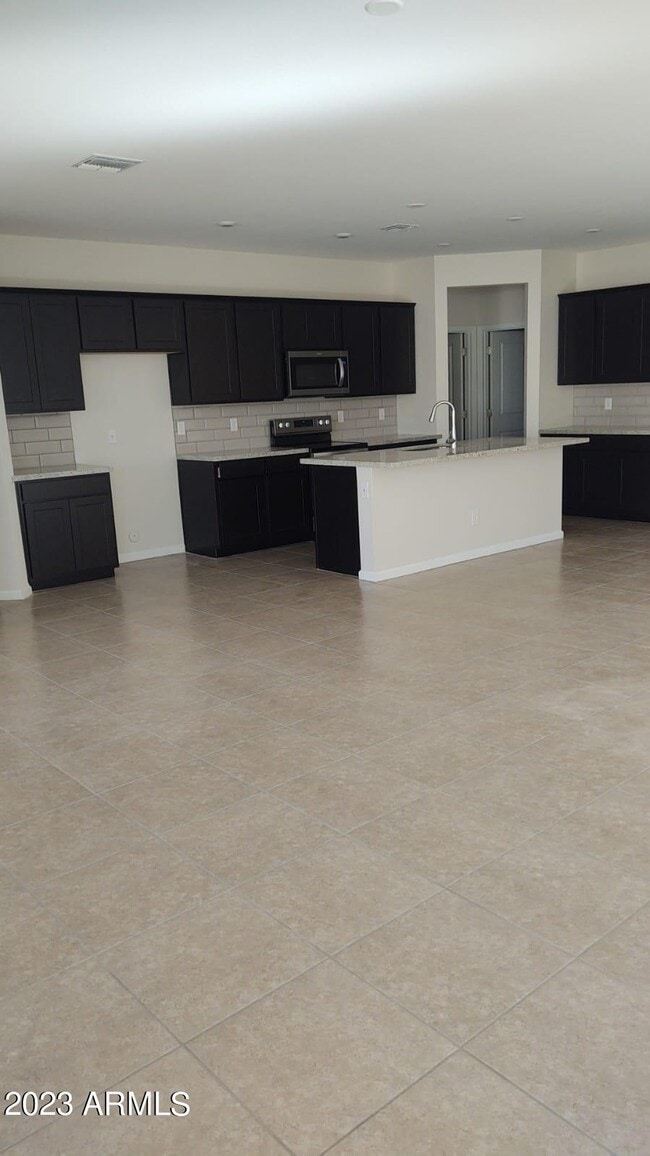 Foto del edificio - 17844 W Villa Hermosa Ln