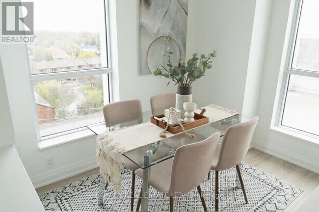 Photo du bâtiment - 286 Main St