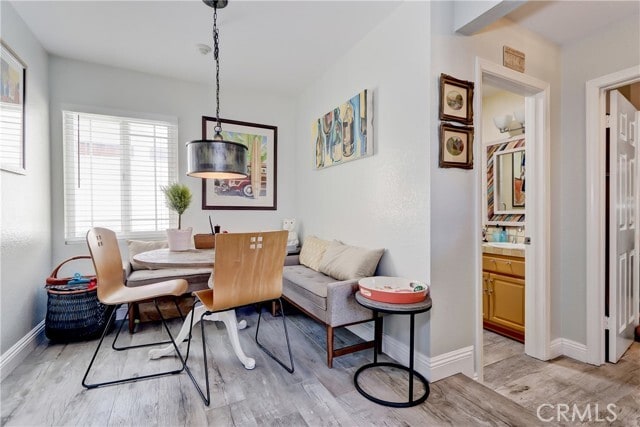 Building Photo - 425 S Catalina Ave