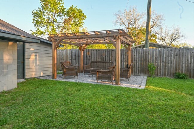 Foto del edificio - MOVE-IN READY-NE-COLUMBUS & FT BENNING,GA-...