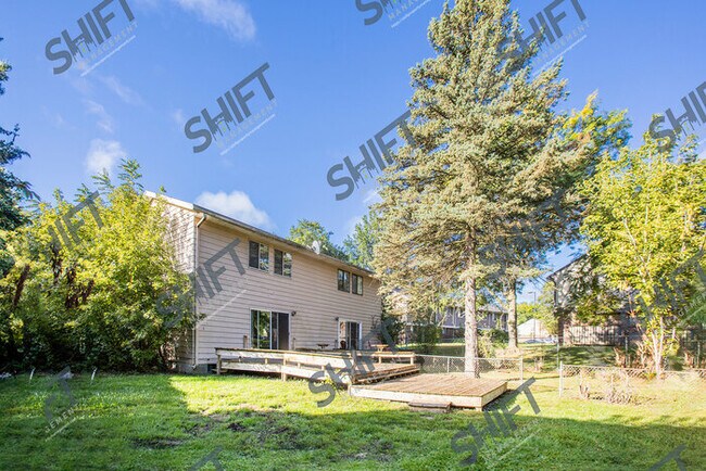 Foto del edificio - 3907 Camelot Dr SE
