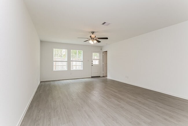 Building Photo - 1717 Lofty Cedar Ct