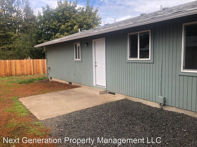 Foto del edificio - 3 br, 1 bath House - 4548 Daisy St.