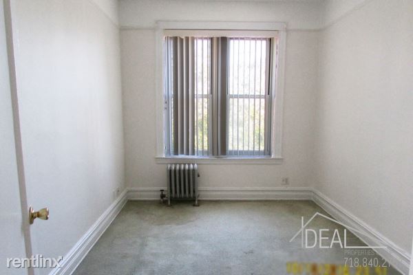 Building Photo - 1469 Bay Ridge Pky