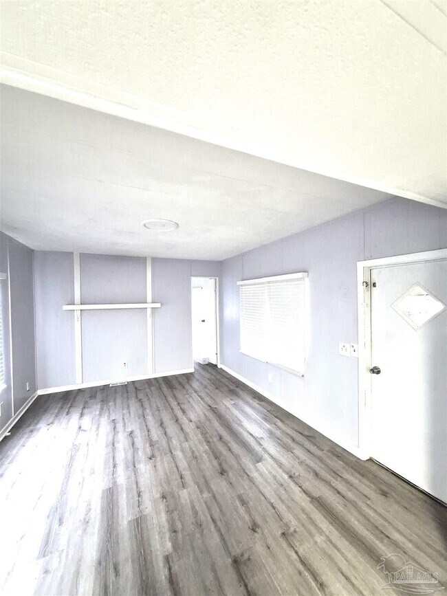 Foto del edificio - 5472 Dover Ave