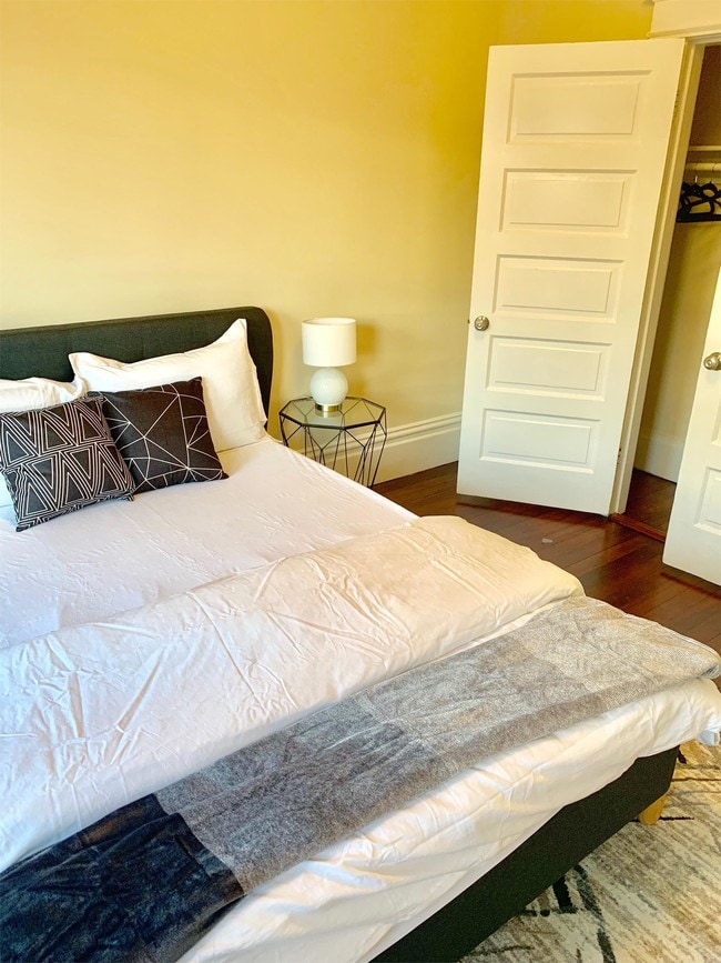 Building Photo - 2 S Van Ness Ave