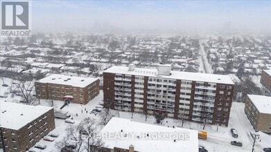 Building Photo - 1435 Morisset Ave