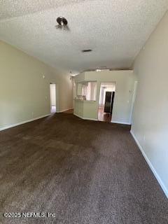 Foto del edificio - 7439 Sweet Rose Ln