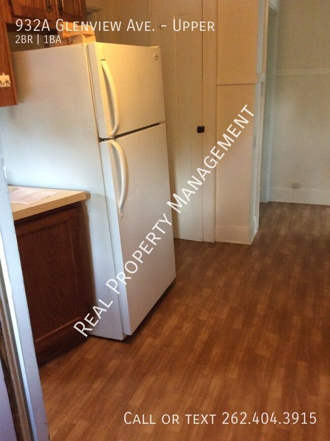 Foto del edificio - 2 Bedroom Upper Located in the Heart of Wa...