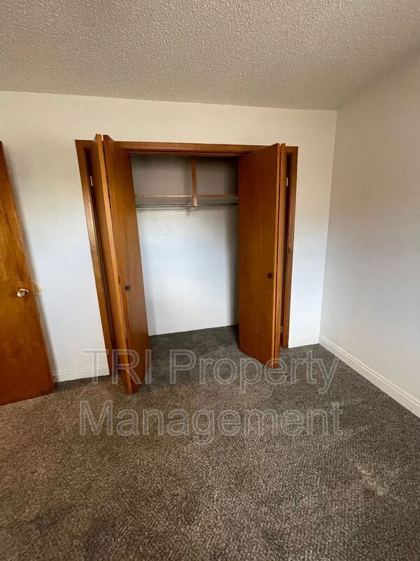 Foto del edificio - 824 30th Ave Pl