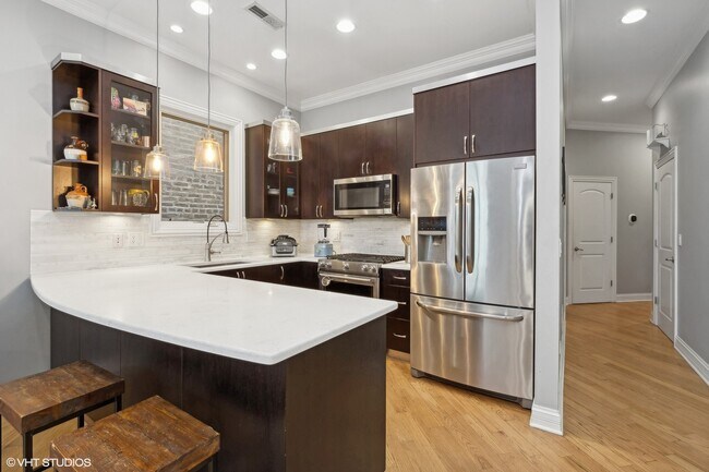 Foto del edificio - 2651 W Haddon Ave