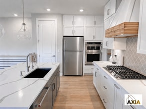 Building Photo - 17343 W 93rd Pl