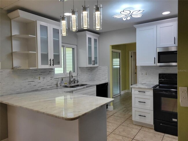 Building Photo - 8470 SW 107th Pl