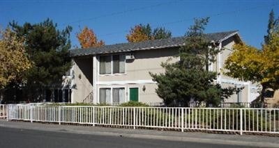 Primary Photo - 828 Cherry St