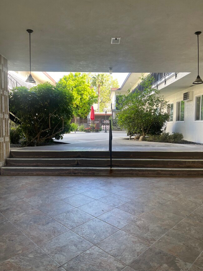 Courtyard - 777 E Villa St