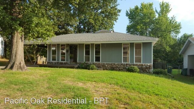 Foto principal - 3 br, 1.5 bath House - 17 Sagewood Court