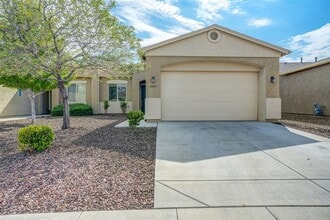 Building Photo - 4559 N Ainsley Way