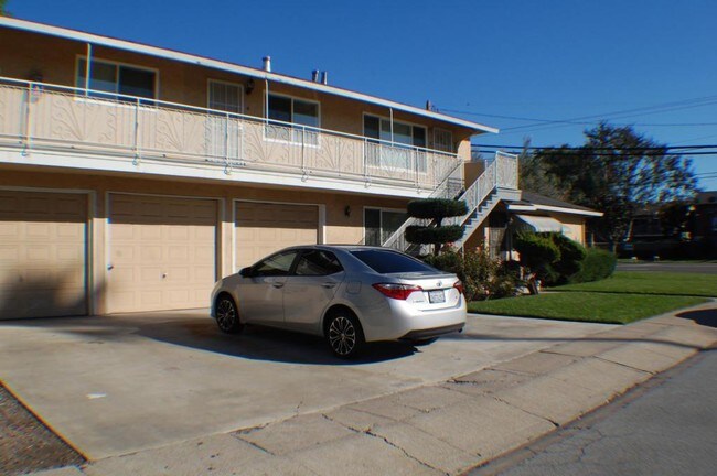 Foto del edificio - 803 Maryann Drive
