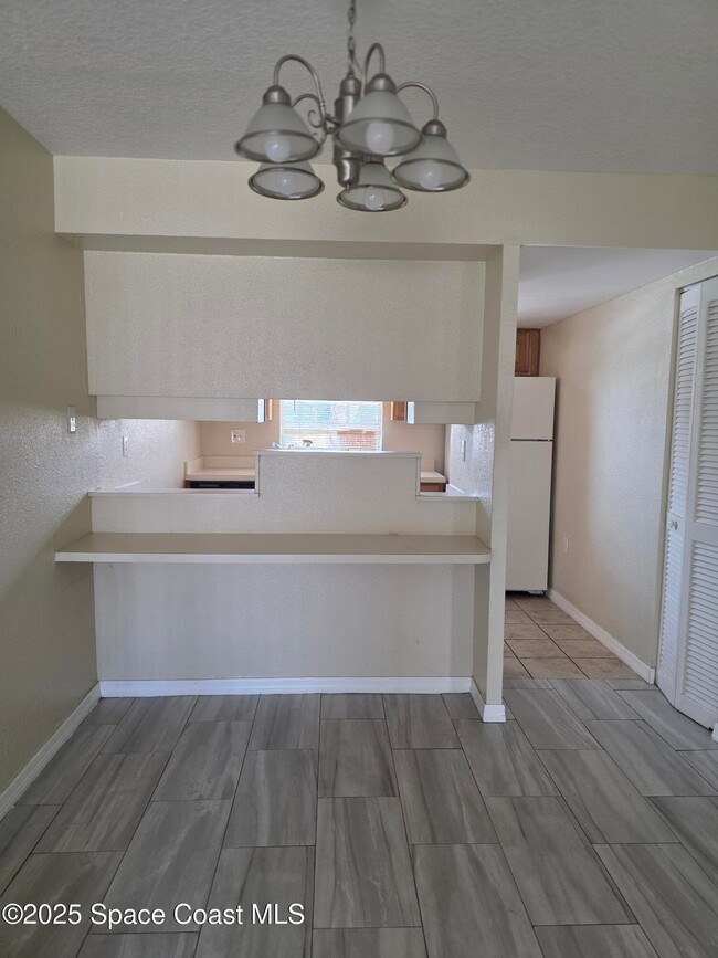 Foto del edificio - 102 Preston Ln