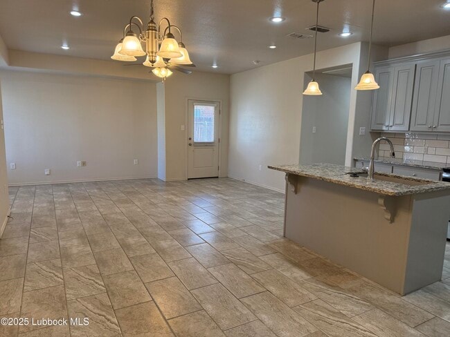 Building Photo - 6711 Pontiac Ave