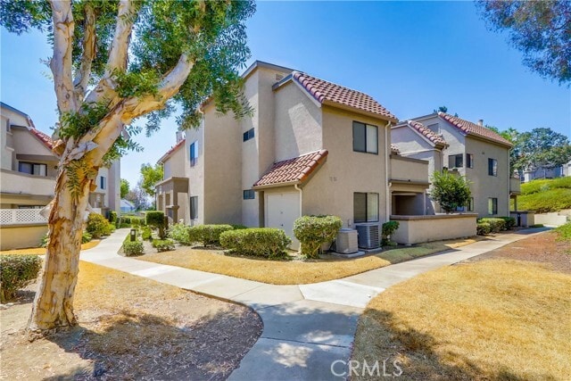 Building Photo - 25941 Montemar