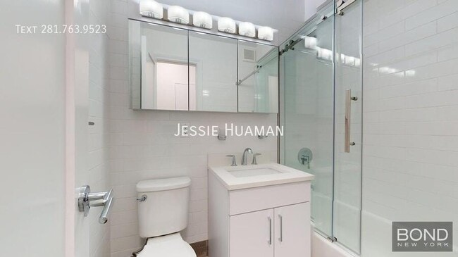 Foto del edificio - 405 E 56th St