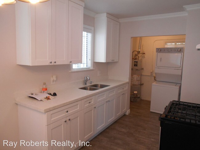 Foto del edificio - 4513 1/2 Marmion Way