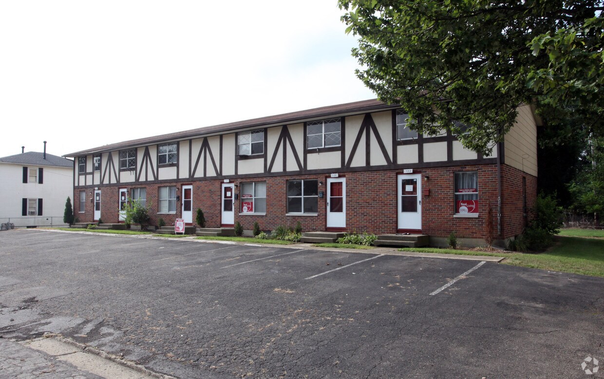 123131 Dunmore Rd, Circleville, OH 43113 Apartments in Circleville