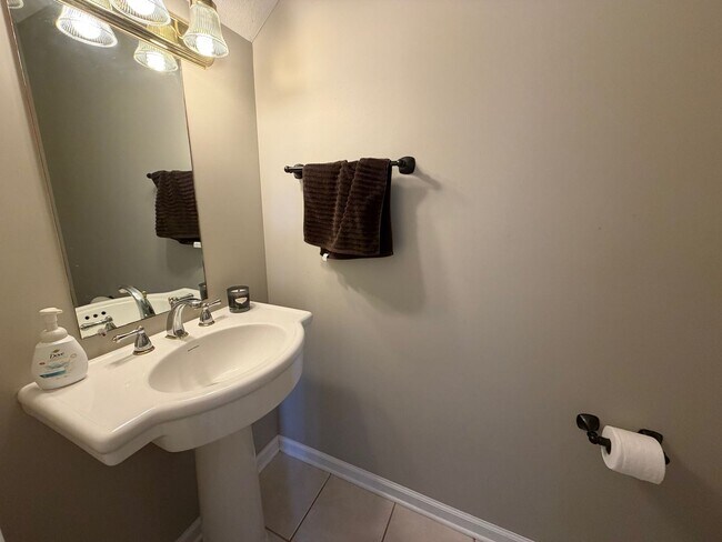 Foto del edificio - Donahue Crossing Golf View #2812