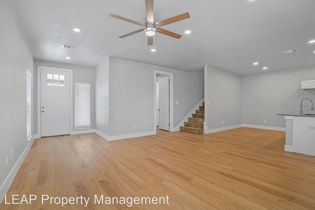 Foto del edificio - 3 br, 3 bath House - 5018 Villas Dr