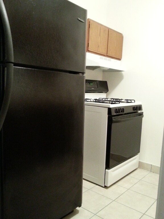 Foto del edificio - 401 E Lloyd St