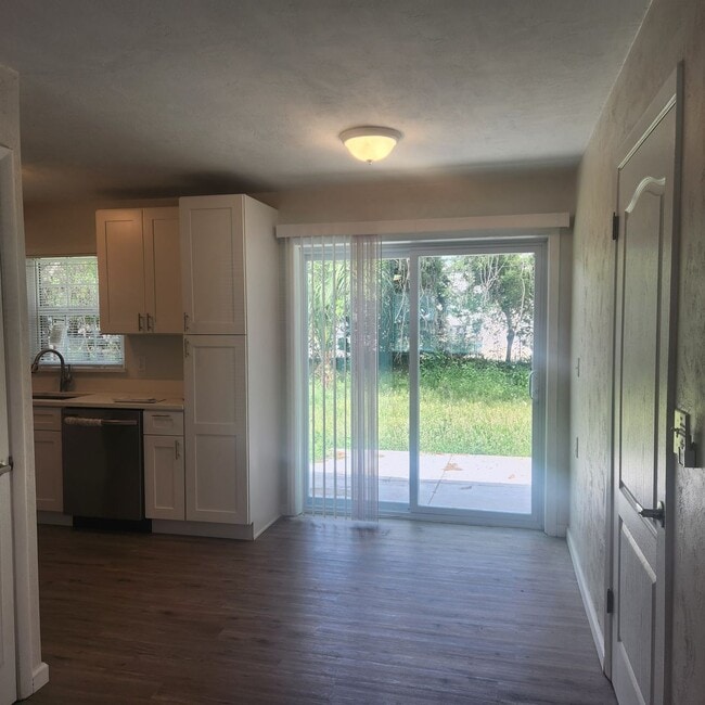 Photo - 3 bedroom 1.5 bath House