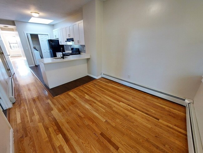 Building Photo - 370 Blue Hill Ave