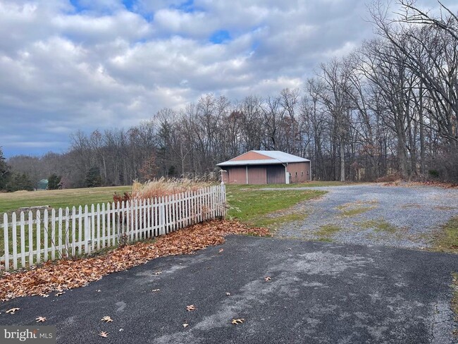 Building Photo - 2497 Biglerville Rd