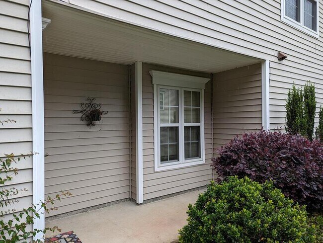 Foto del edificio - 411 Intern Way