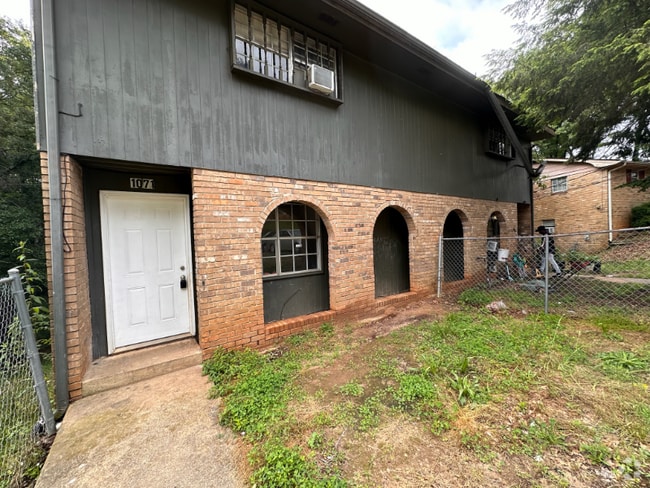 Building Photo - 1071-1073 Laurel Ln NW