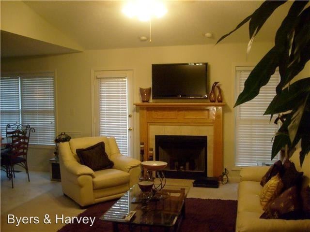 Building Photo - 4 br, 3 bath House - 1344 Bluebonnet Dr