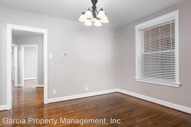 Building Photo - 4914 Tholozan Ave