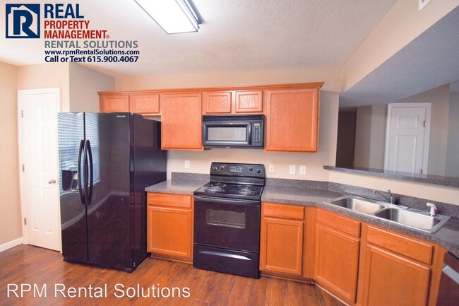 Building Photo - 2 br, 2.5 bath House - 1028 Sitting Bull Xing