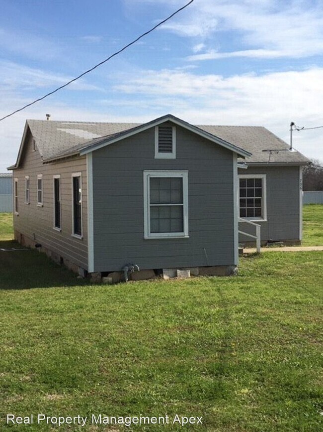 Foto del edificio - 3 br, 1 bath House - 706 S. Robinson Dr.