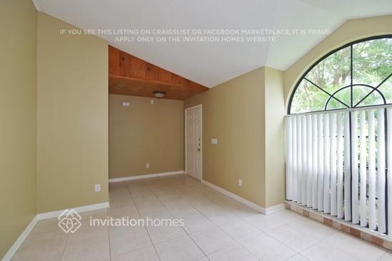 Building Photo - 605 Fisher Ct