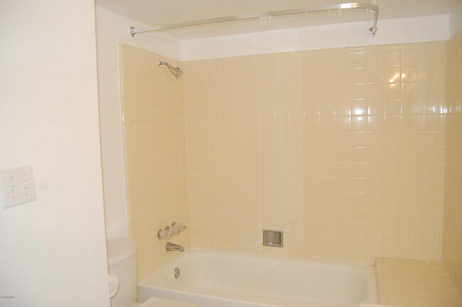 Building Photo - 3416 N 44th St