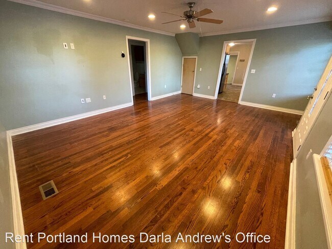 Building Photo - 3 br, 1.5 bath House - 1535 Maple St