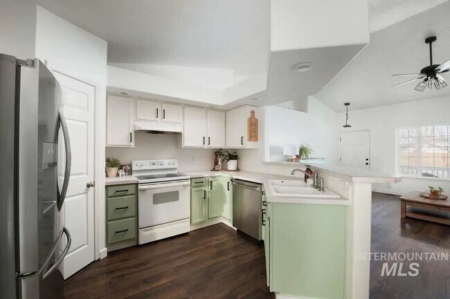 Foto del edificio - 10495 W Hazelwood Dr