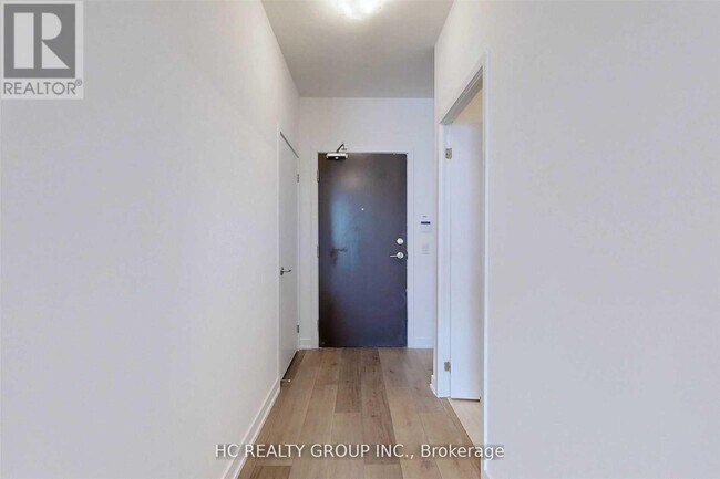 Building Photo - 10 Honeycrisp Cres